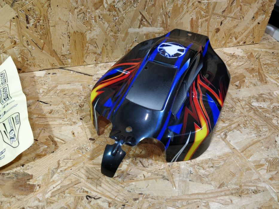 Кузов корка RC машинок 1/8 багги трагги (hpi hsp traxxas arrma losi)