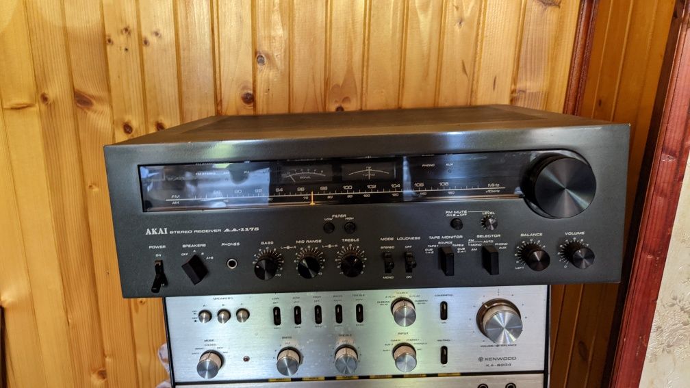 Akai AA-1175 uszkodzony 2x75W