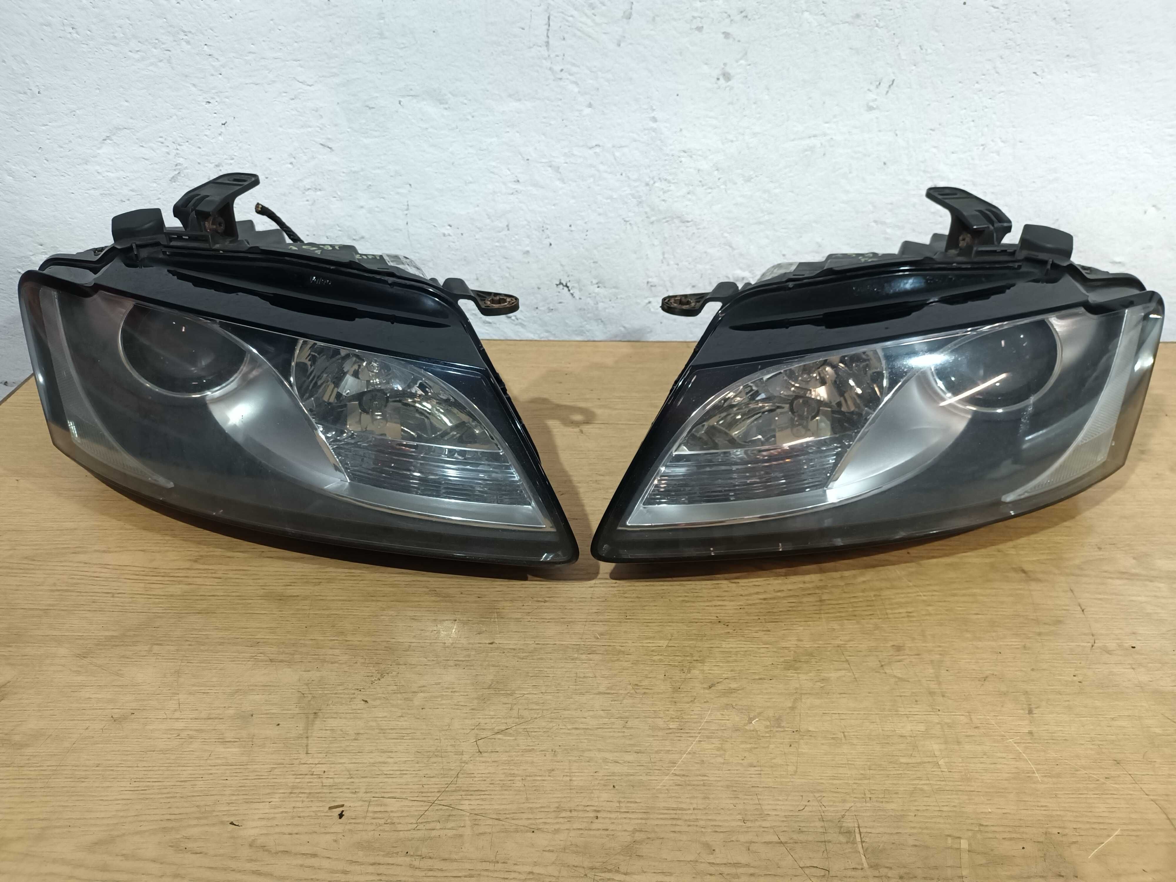 Lampa lampy przód przednia prawa lewa 2 szt AUDI A5 8T przed lift UK