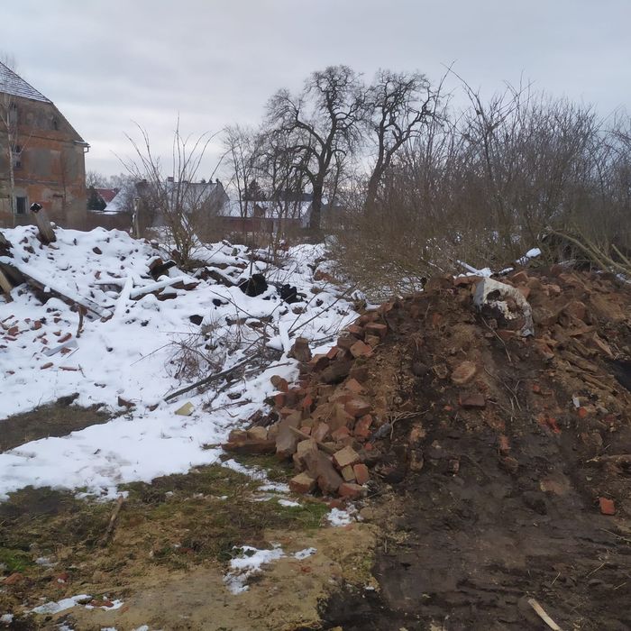 Oddam gruz z poniemieckiej cegły