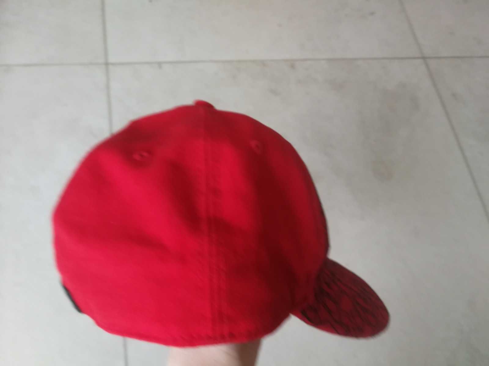 Czerwona czapeczka bejsbolowa New Era 59Fifty 7 1/4, 58 cm