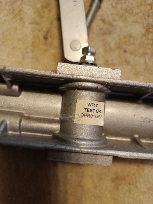 Доводчик до дверей