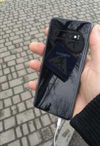 Samsung Galaxy S10 Duos 8/128 та Samsung Galaxy Watch