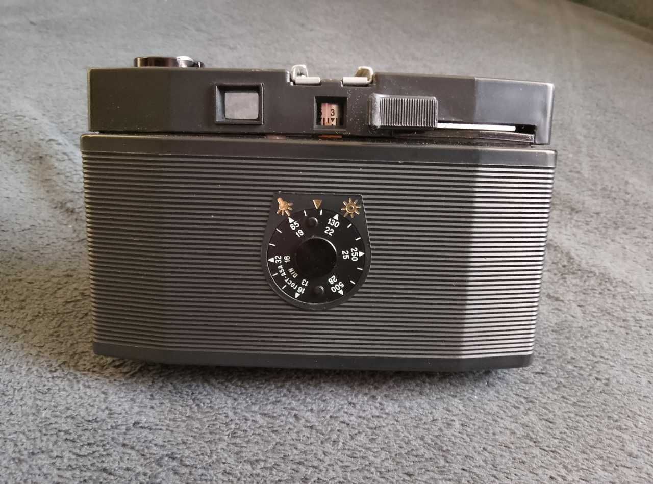 Aparat analogowy CMEHA SMENA SYMBOL – USSR ZSRR radziecki klasyk 35mm