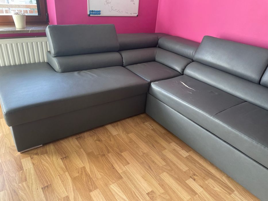 Duży narożnik z funkcją spania