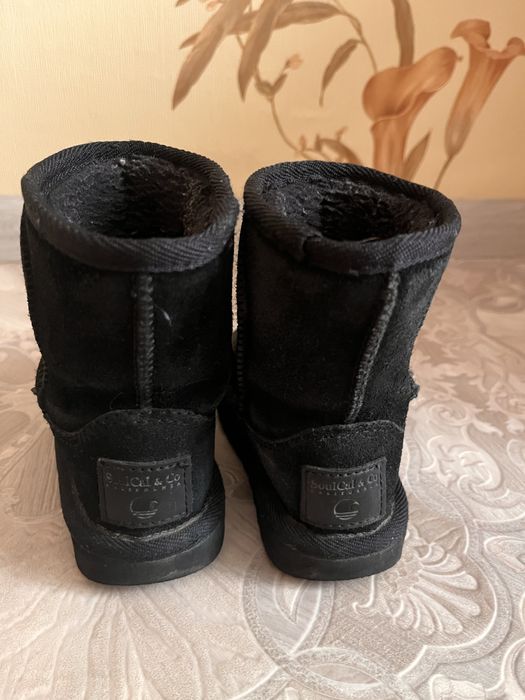 Продам уги  замш теплі