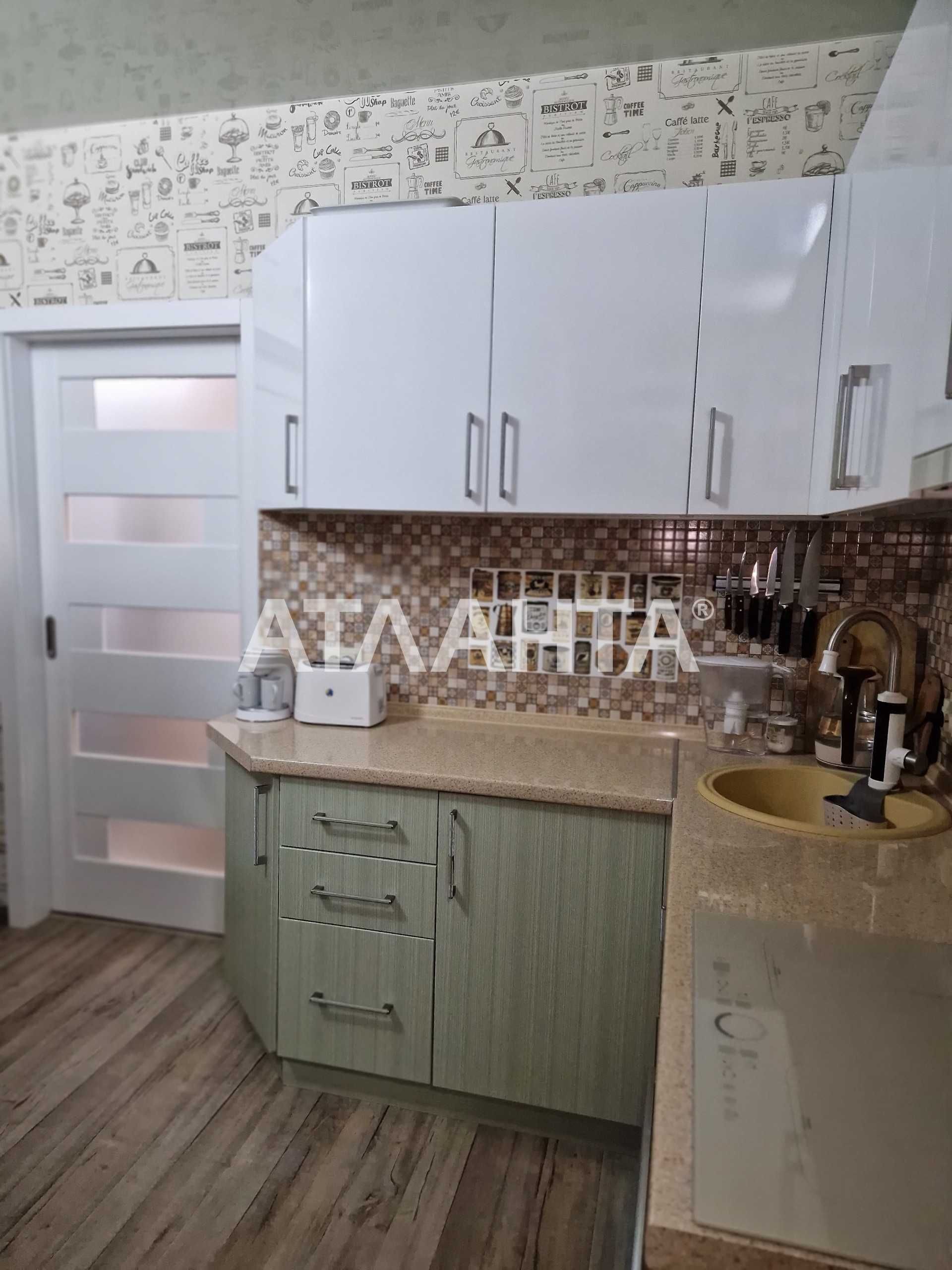 Продам 1 комнатную квартиру в Лесках