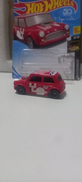 Morris mini hot wheels