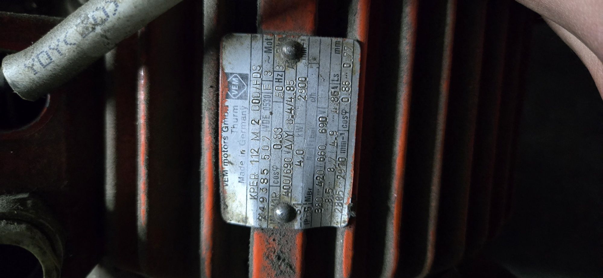silnik vem kołnierz 4kW 400V 1900obr żmijka przenośnik niemiecki