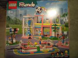 LEGO Friends 41744 - Centrum sportowe