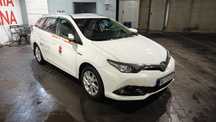 Toyota Auris taxi wynajem 700 zł tydzień Uber bolt freenow