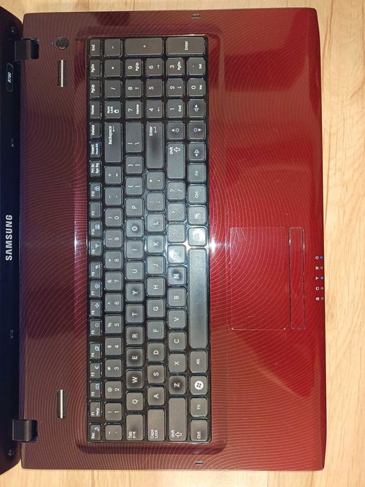Śliczny Samsung R780 - cpu-i5 / Nvidia GT330m / ssd-240gb / ram-8gb