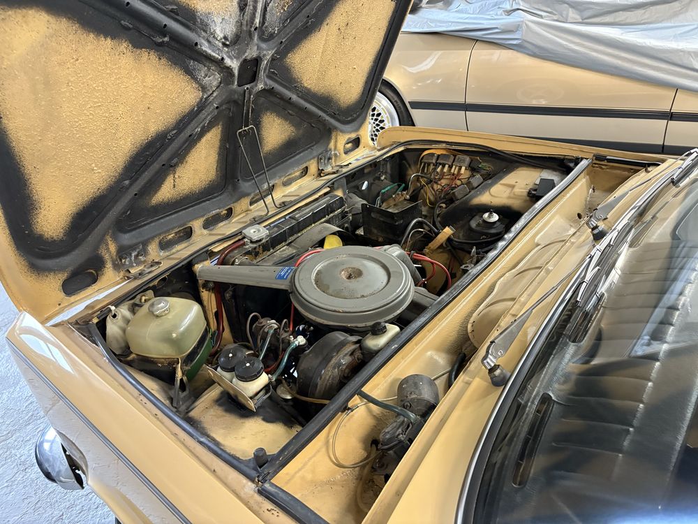 FIAT 125p piasek pustyni