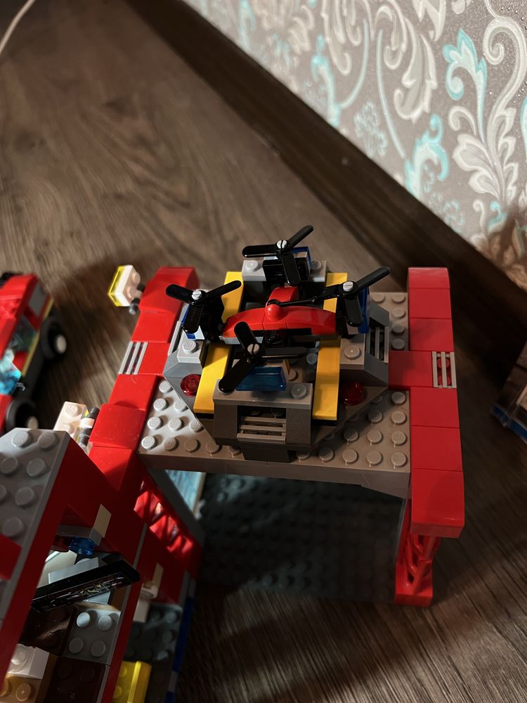 Lego city подежне депо 60215