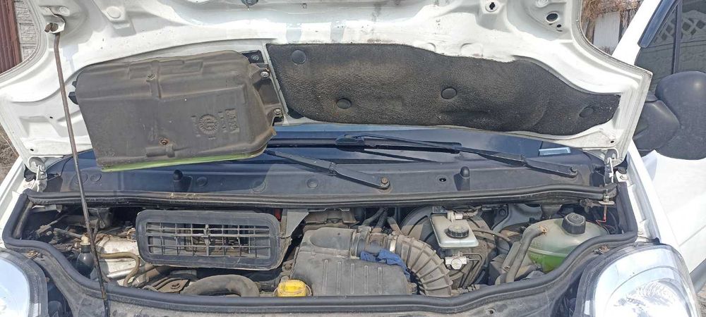 Мікроавтобус Opel Vivaro