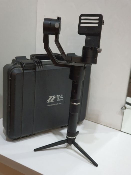 Стедікам стабілізатор для відеозйомки ZHIYUN CRANE