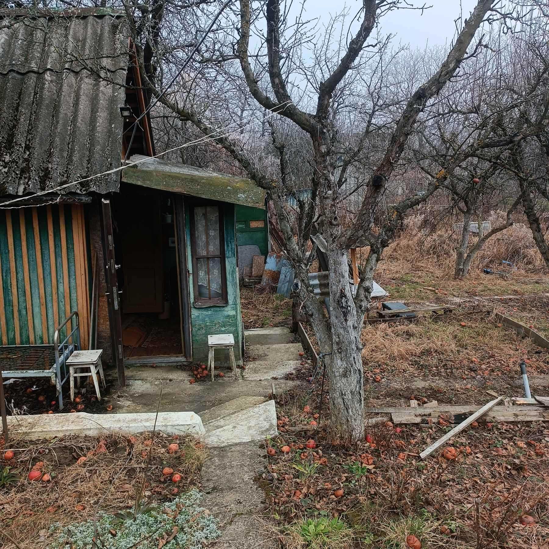 Продається дача  в районі вул. Горіхівської