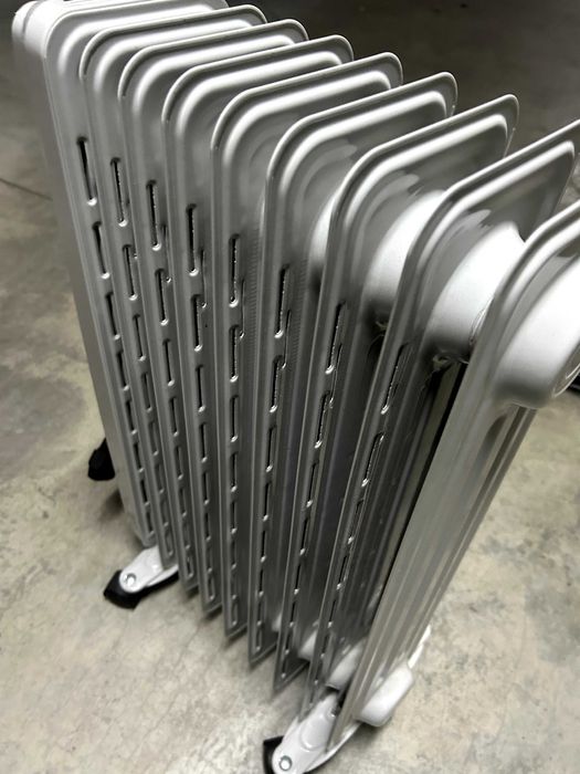 Aquecedor a óleo ‎Rowenta Intensium 2000W – estado excelente