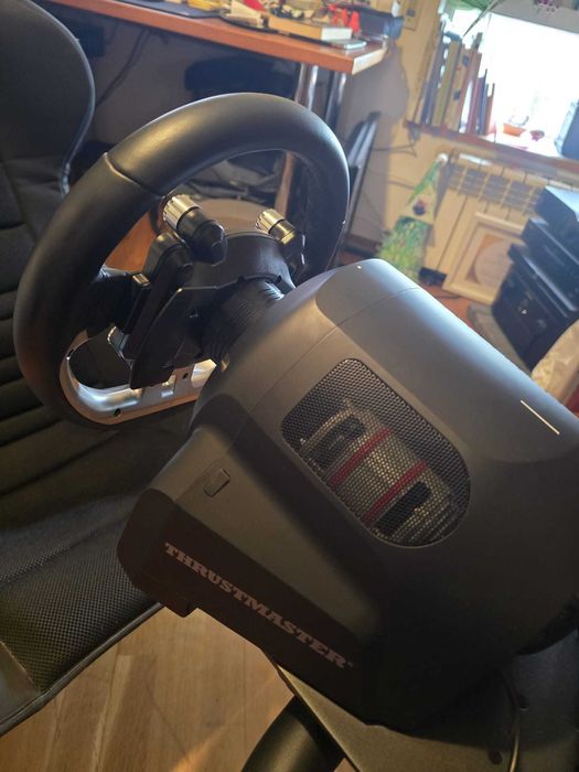 Volante Thrustmaster T-GT II + Pedais T-LCM