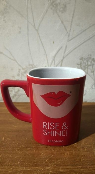 Чашки брендовые Nescafe, Нескафе оригенал. Консервы.