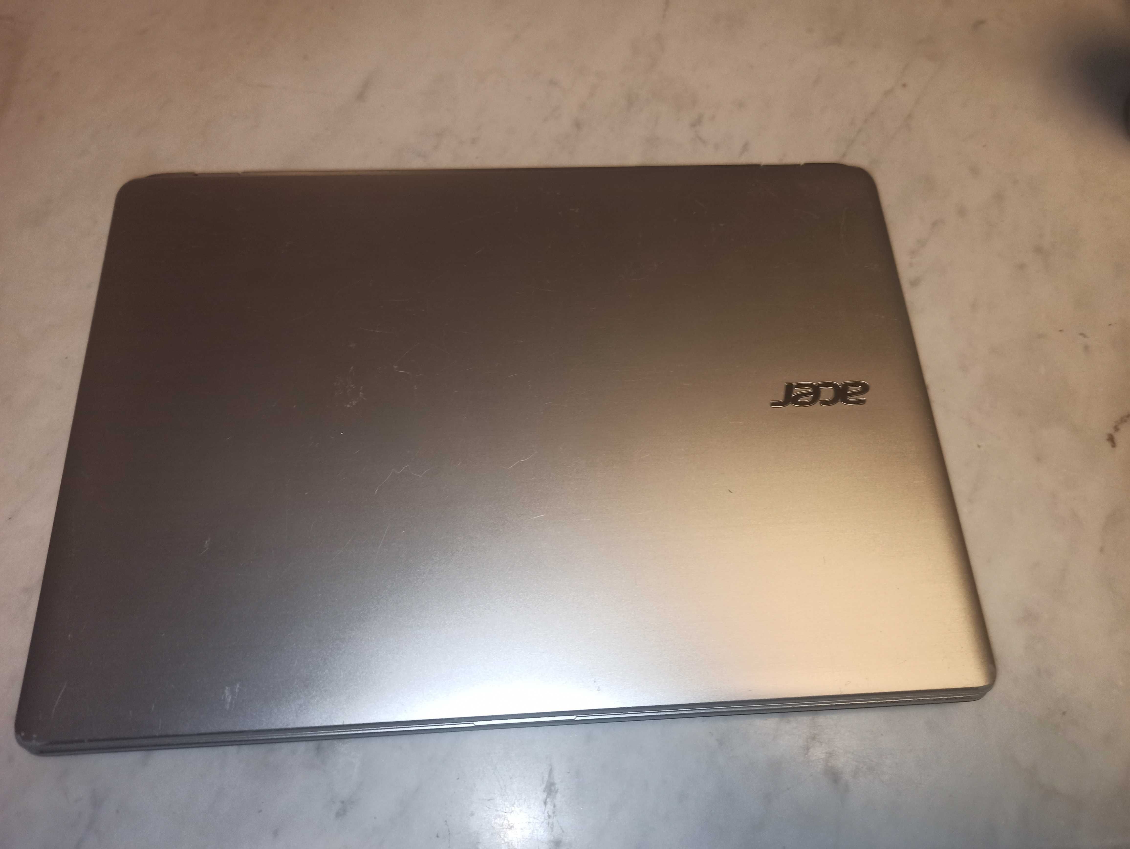 Laptop Acer V5-122P