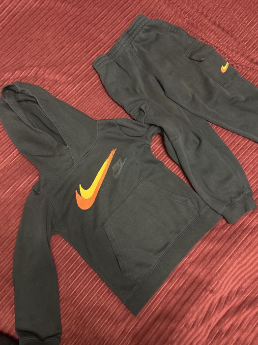 Костюм на 3-4 роки