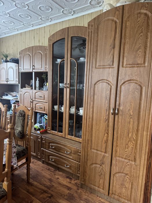 Meblościanka kolor ciemny dab okleina