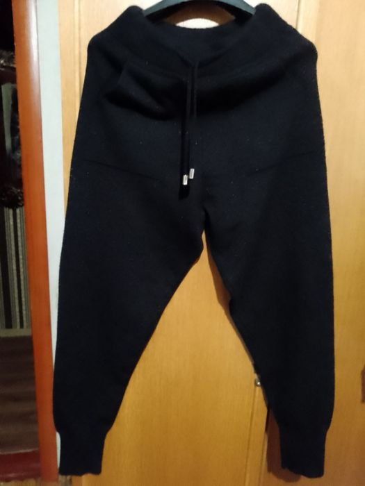 Продам спортивный костюм