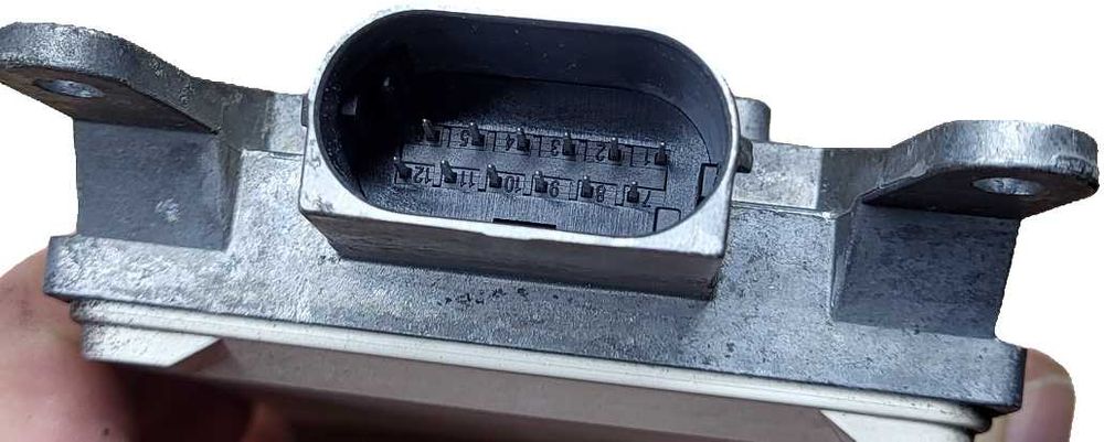 AUDI A8 D3 , Q7 asystent zmiany pasa , SIDE ASSIST - 4L0.910.566B .