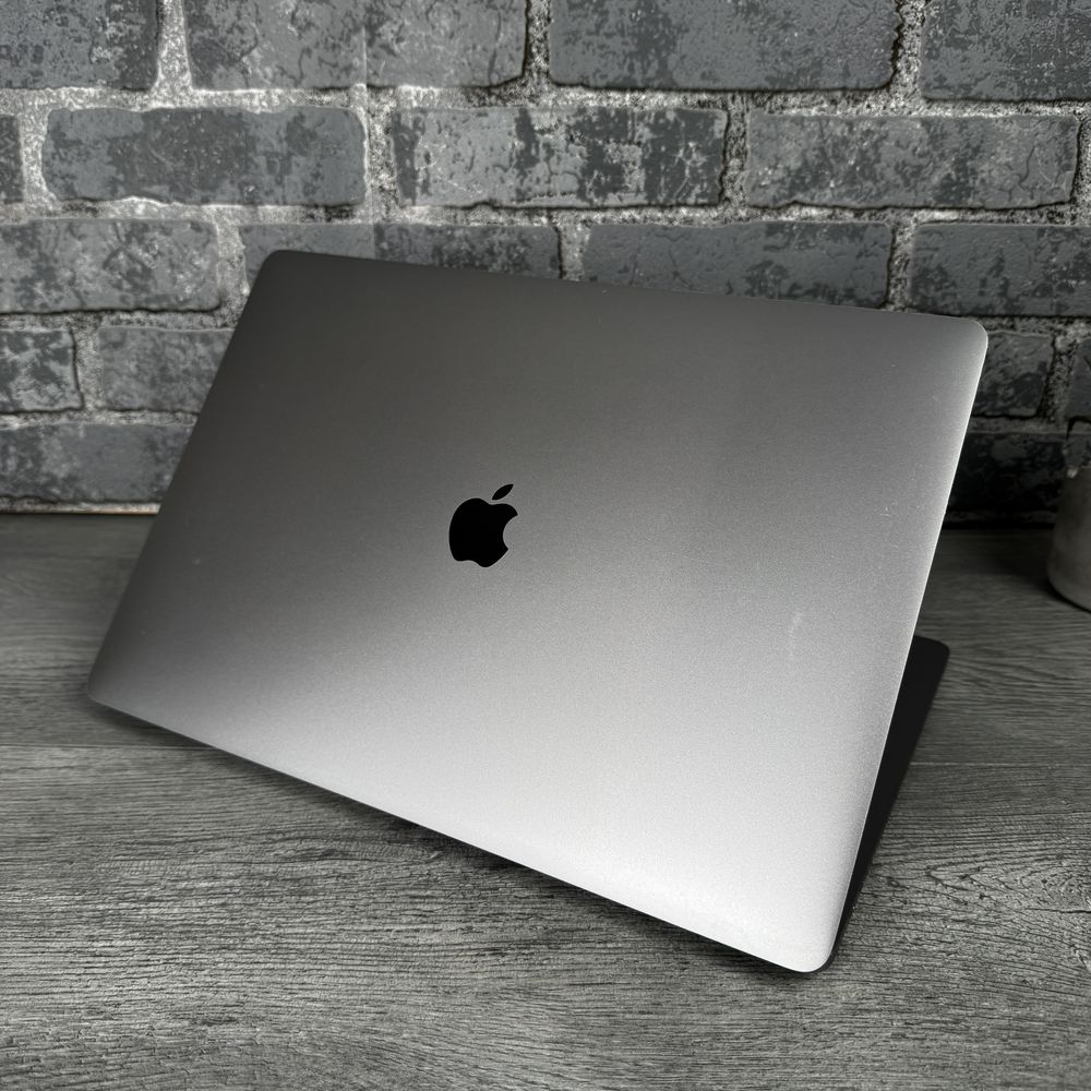 ЗНИЖКА! Apple MacBook Pro 16 2019 (i7/16Gb/512Gb SSD)
