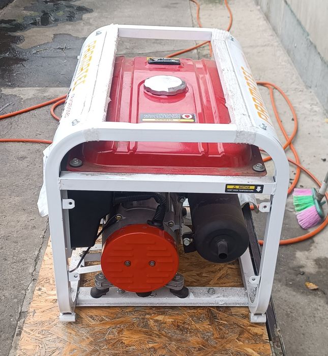 Генератор робочий під невеликий ремонт