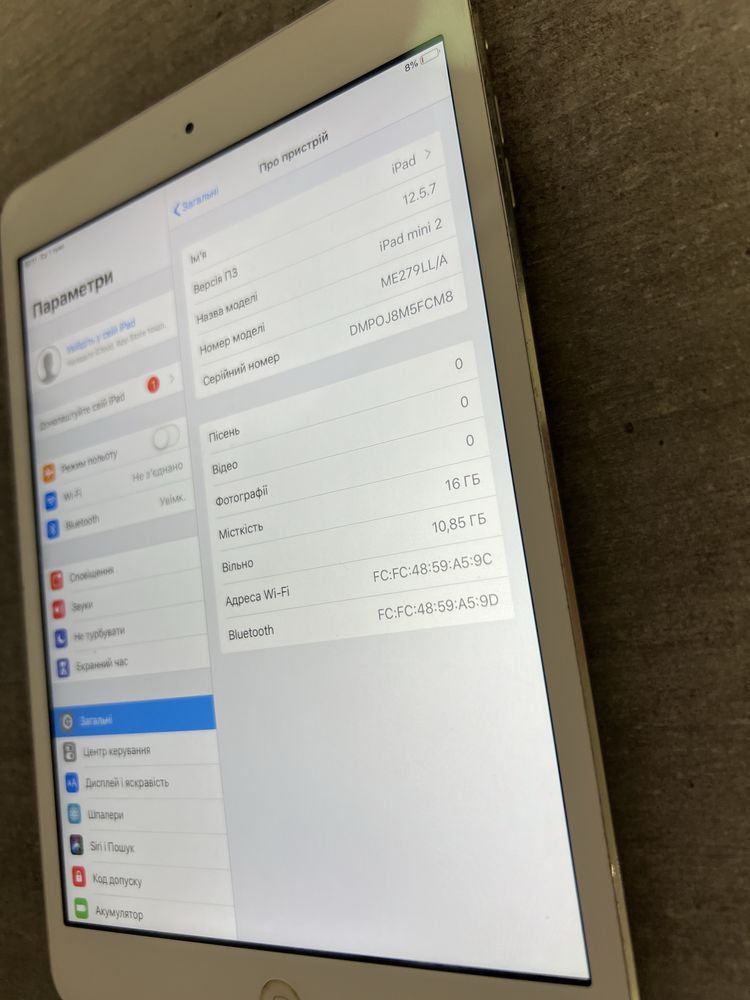 Ipad mini 2. 16Gb. Silver. Гарантія. З США