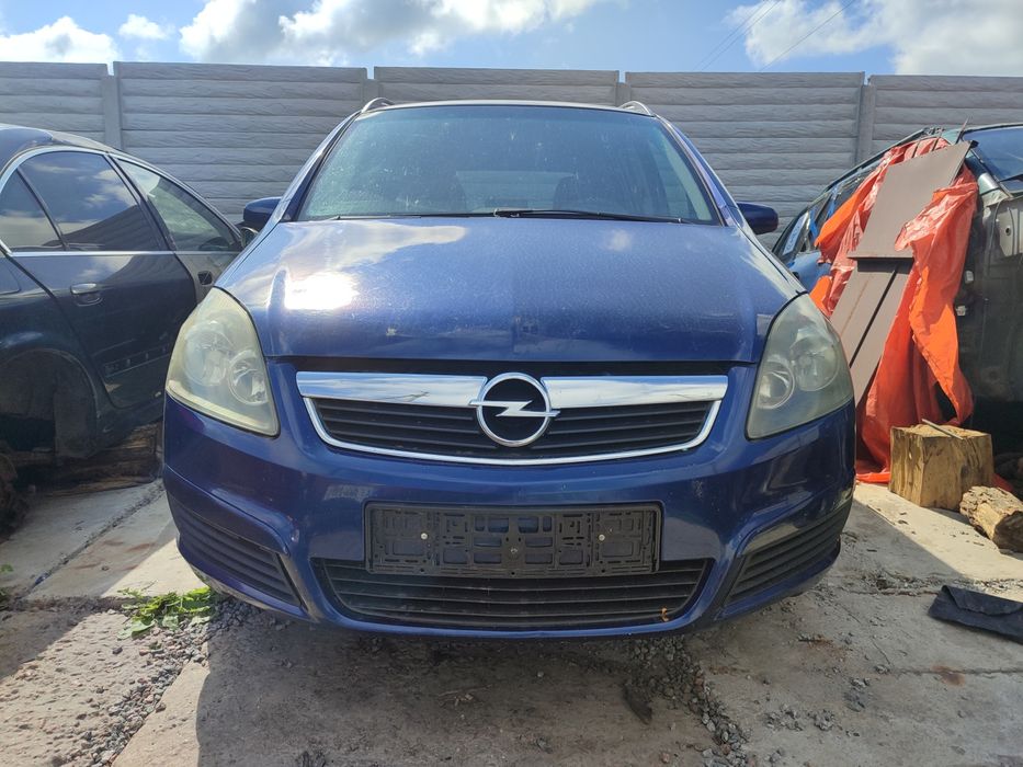 Капот Opel Zafira  Опель Зафіра Опель зафира б