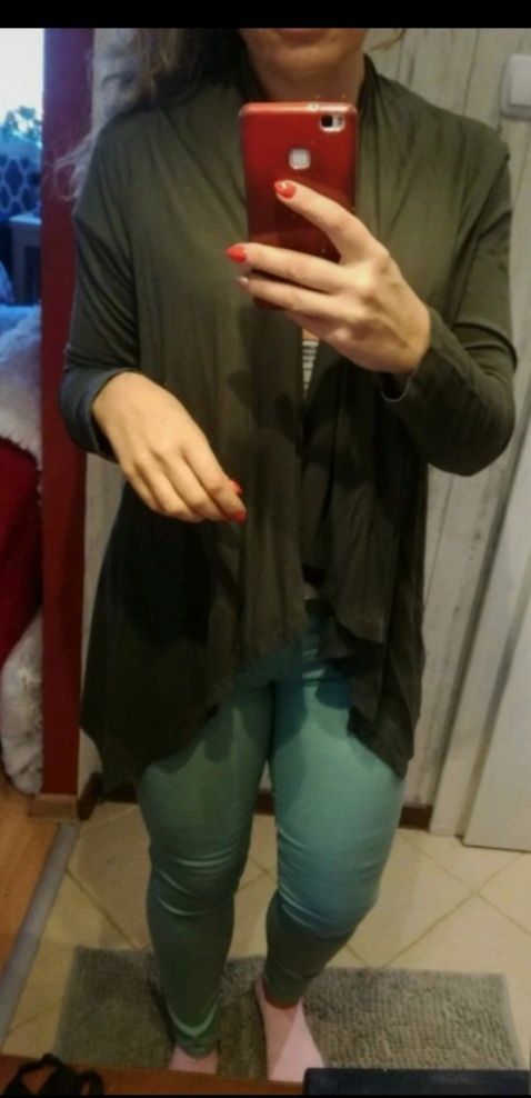 Narzutka bolerko w kolorze khaki kardigan