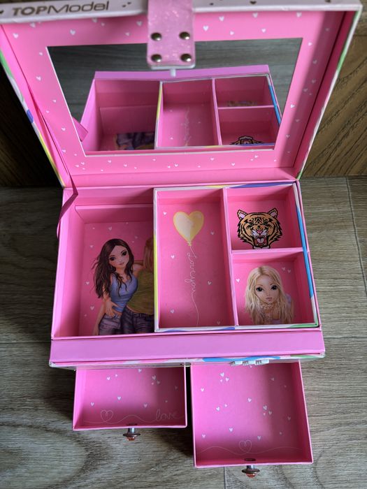Szkatulka grajaca TopModel