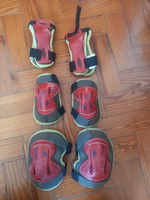 Patins de criança tamanho 31 unisexo e equipamentos de protecção