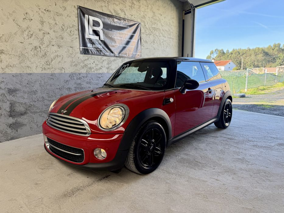 Mini Cooper D 1.6d 112cv - Desde 150€ Mês