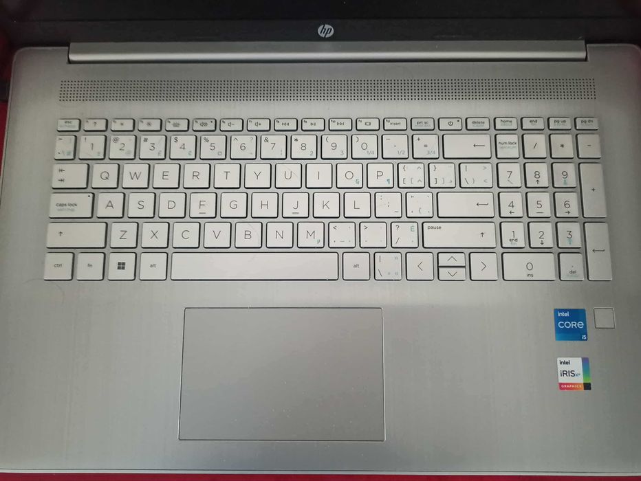 Laptop HP 17'' i5 11GEN 16GB 512SSD FHD PK CAM W10