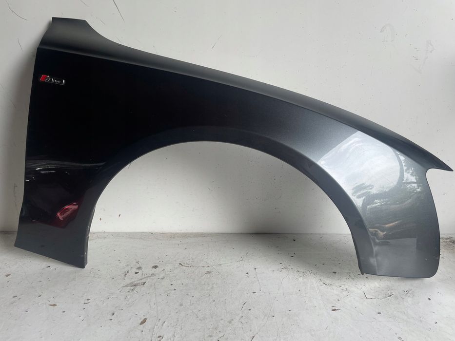 Audi A5 B8 lift błotnik prawy przód przedni