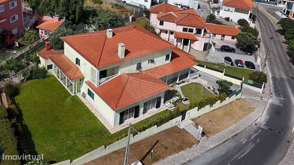 Moradia T5 para venda