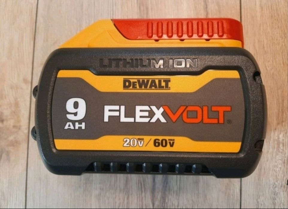 Новий акумулятор батарея Dewalt 6Ач DCB206 із США Оригінал