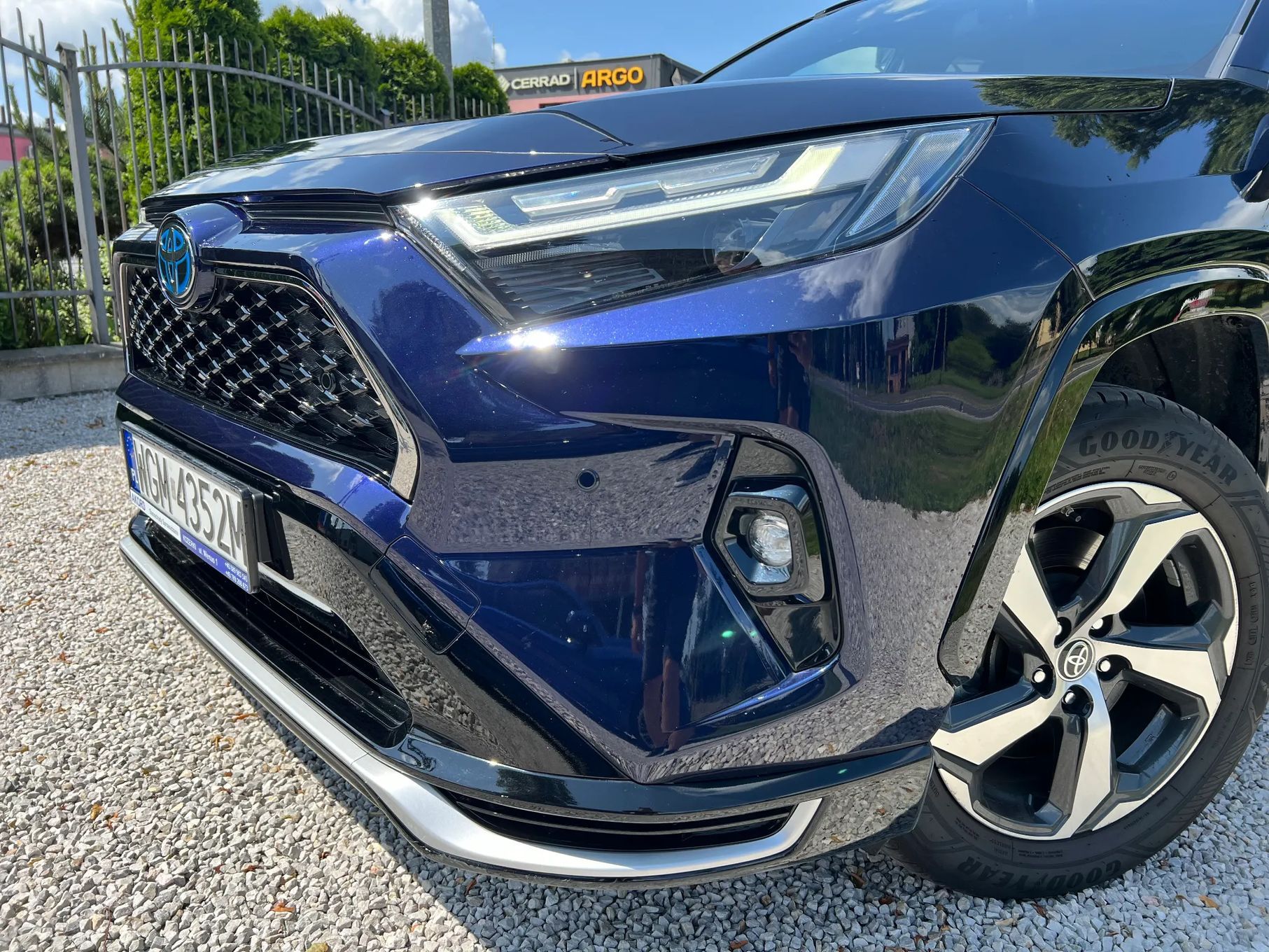 Toyota RAV4 Dynamic Plug-in 306 KM