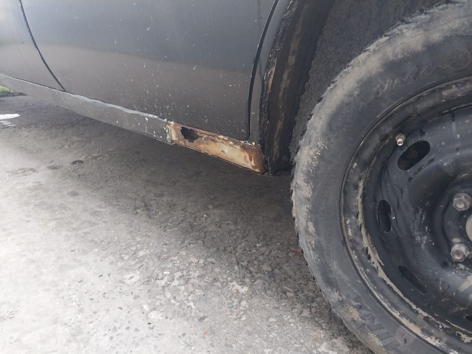 Продам  Opel Vectra A 1.6(моноинжектор)1990