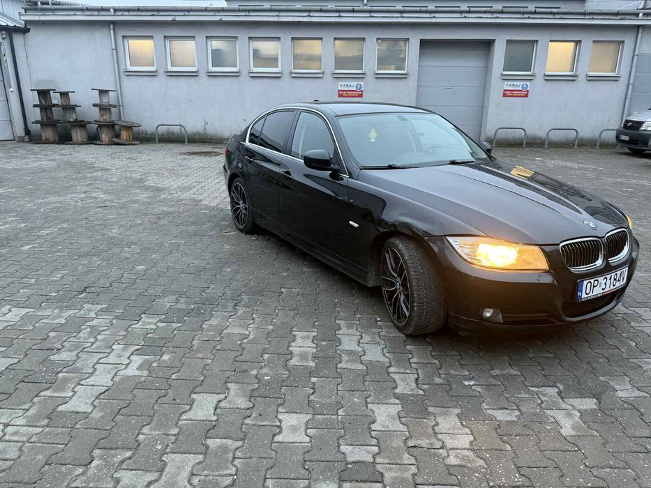 Sprzedam BMW e90 1.8 benzyna 2010
