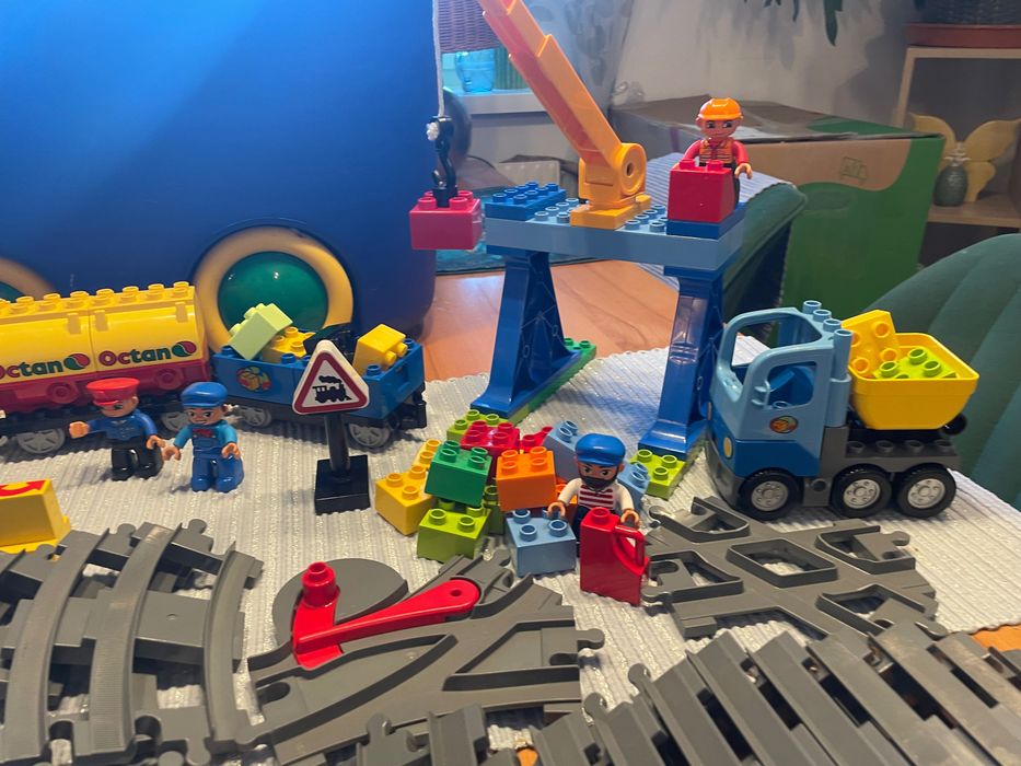 Zestaw Lego Duplo Duży Pociąg Towarowy