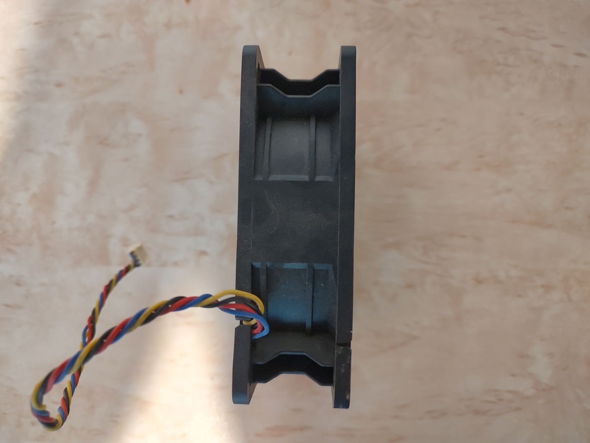 Кулер 120 мм на 120 мм для Asic Bitmain 12v 2.7 (2.3 )A Donnager
