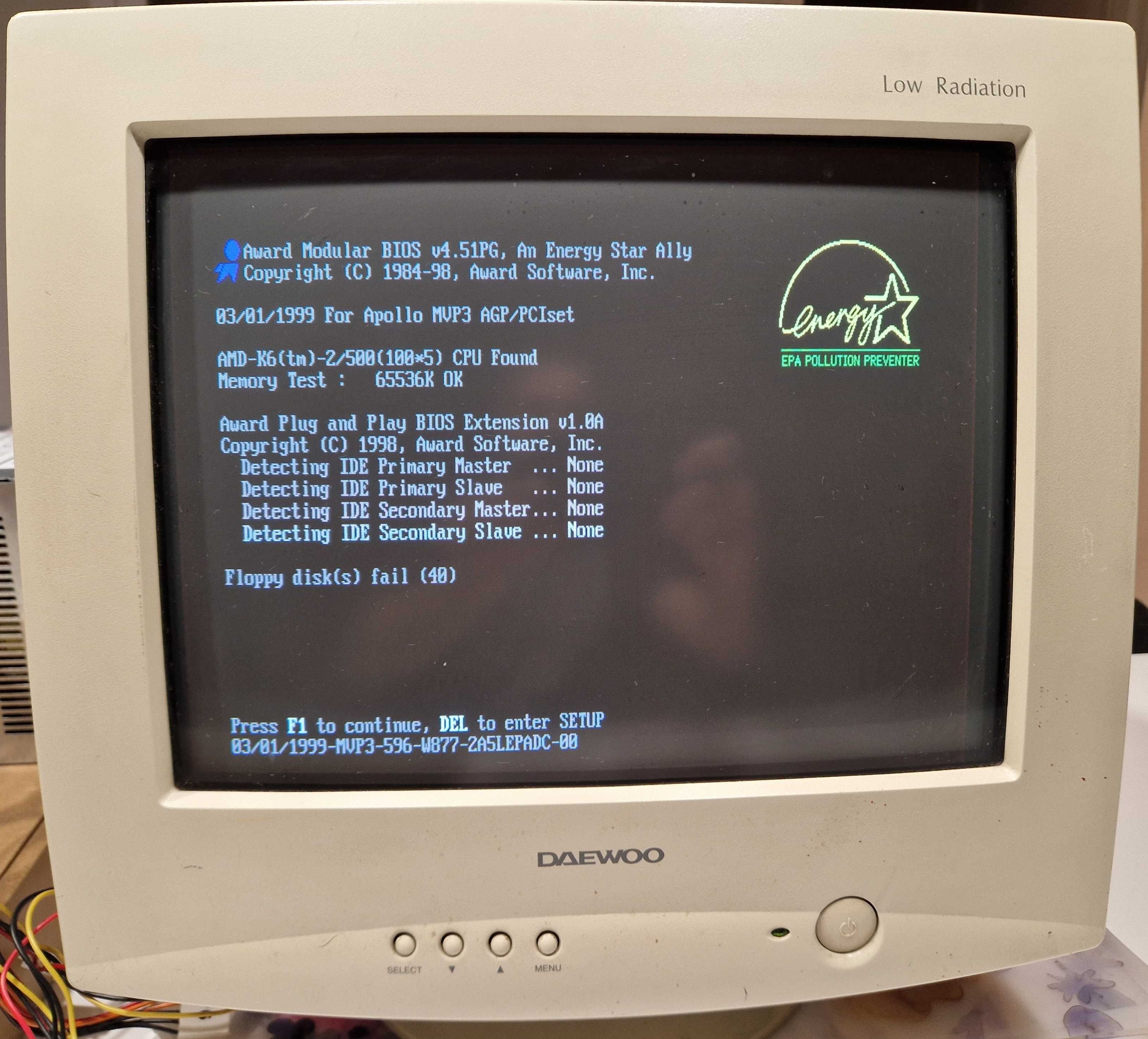 [RETRO PC] Monitor 15 CRT VGA Daewoo CMC-1511B 01/1998