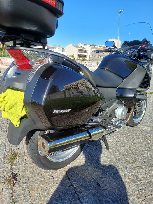 Honda Deauville NT 700 com ABS