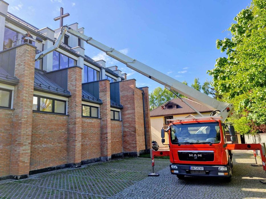 Wynajmę podnośnik koszowy od 18 do 53m wysokości