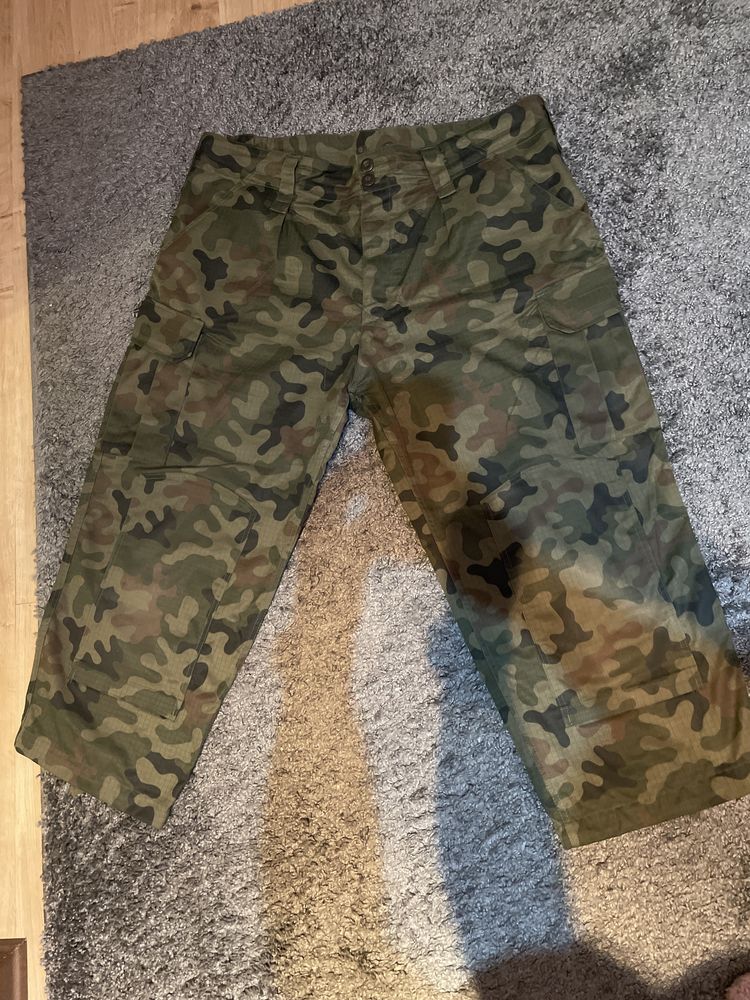 Mundur wojskowy spodnie, xxl/s jak nowy